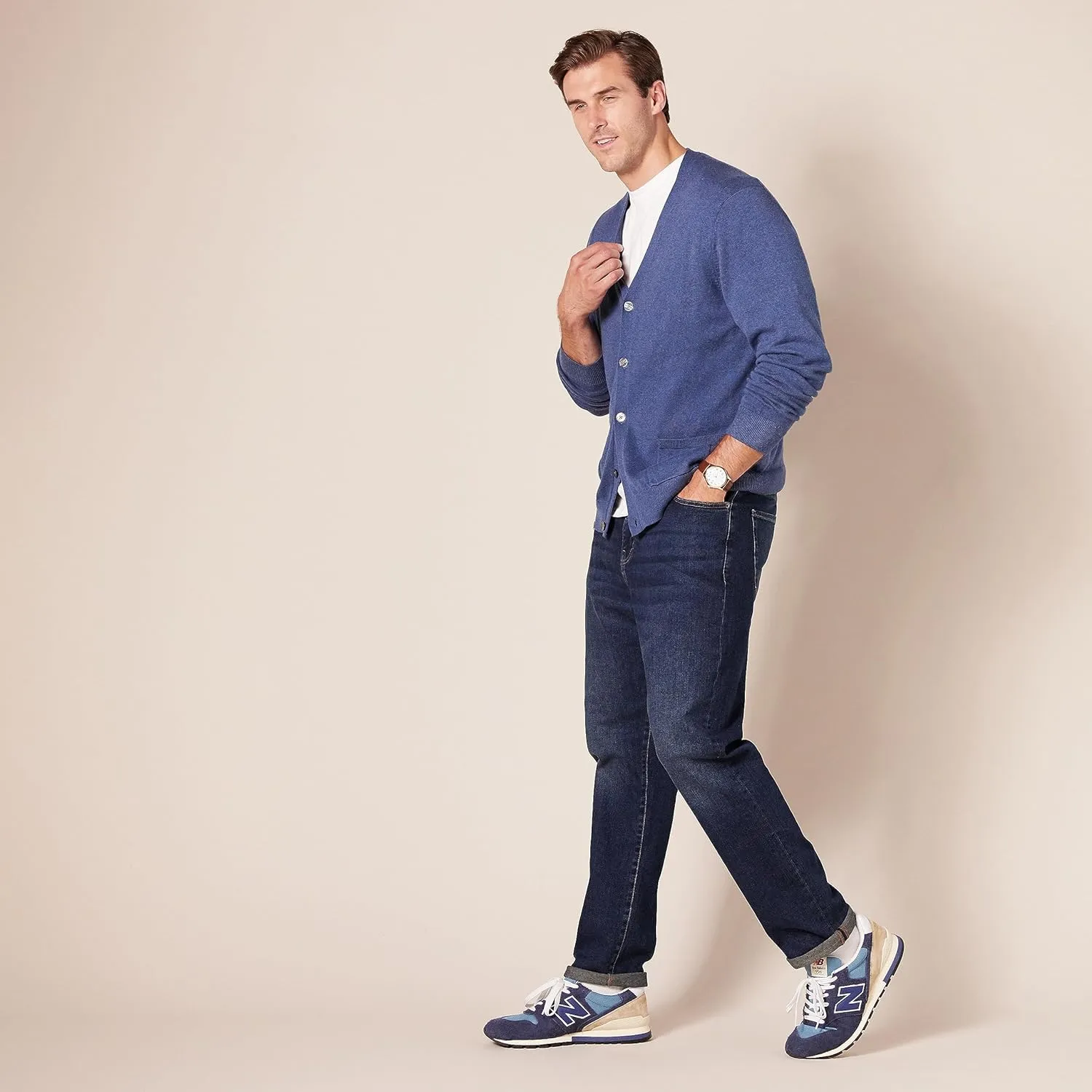 Amazon Essentials Men's Athletic-Fit Stretch Jeans