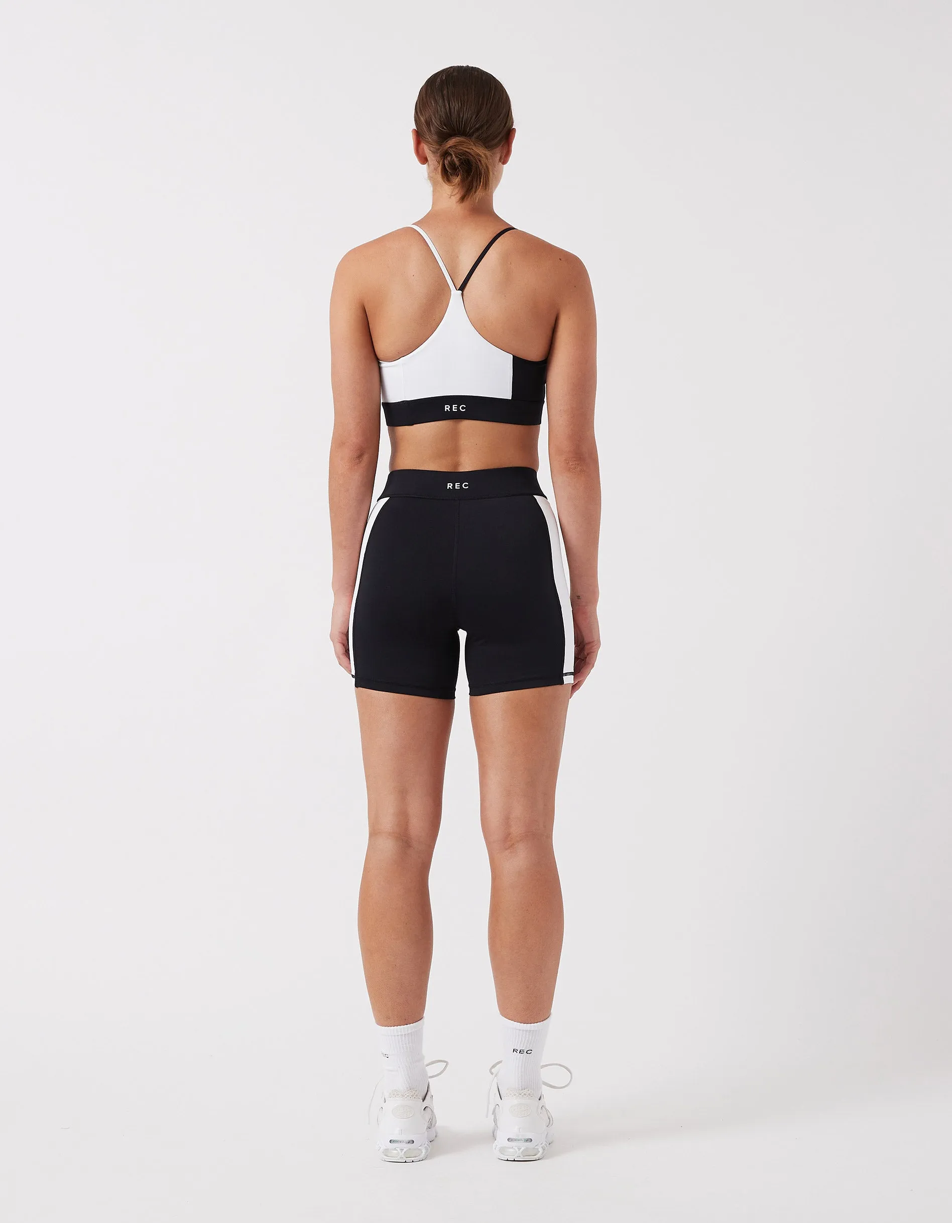 Hold 5" Short White/Black