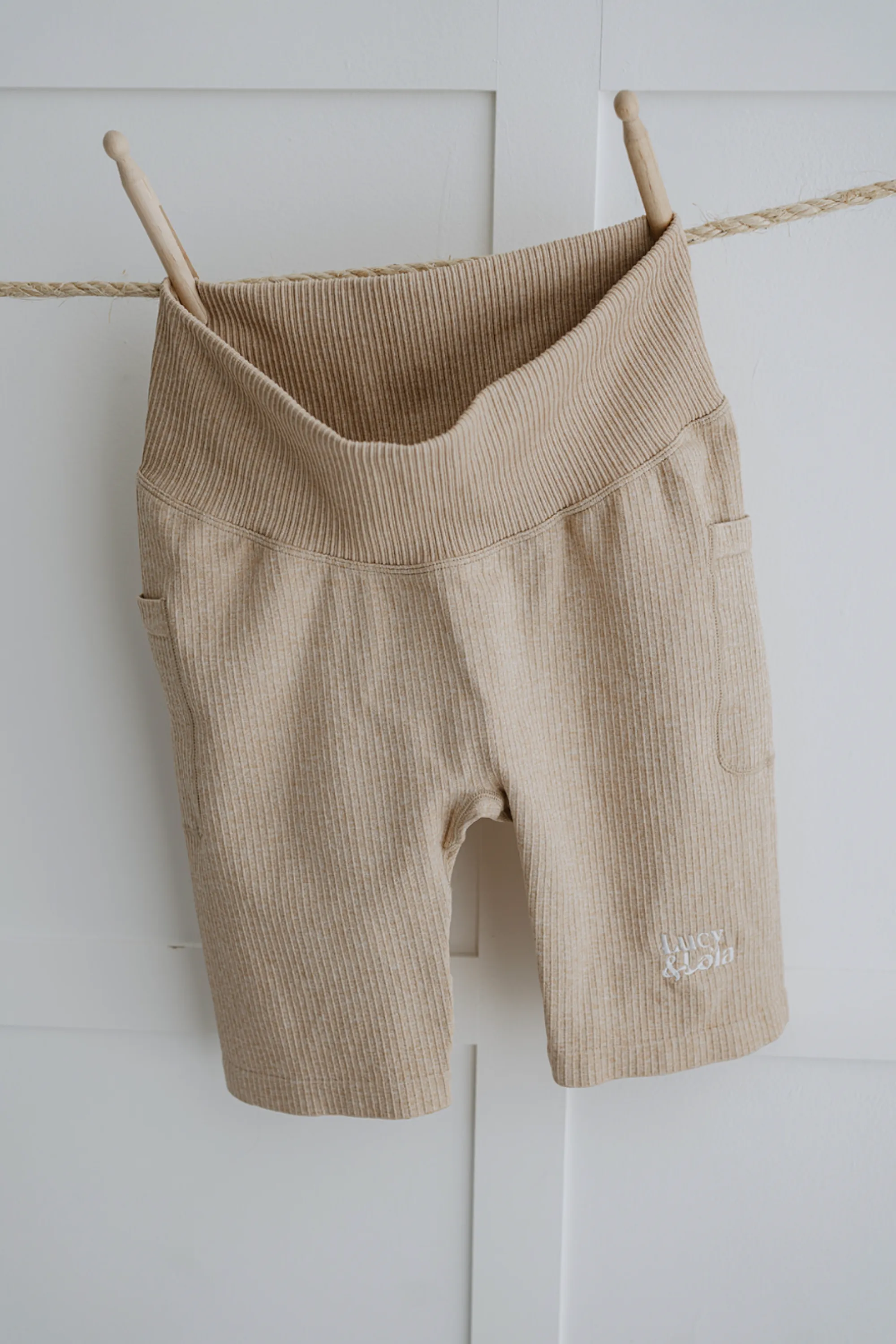 Seamless Ribbed Lucy & Lola Cycling Shorts Two Pockets