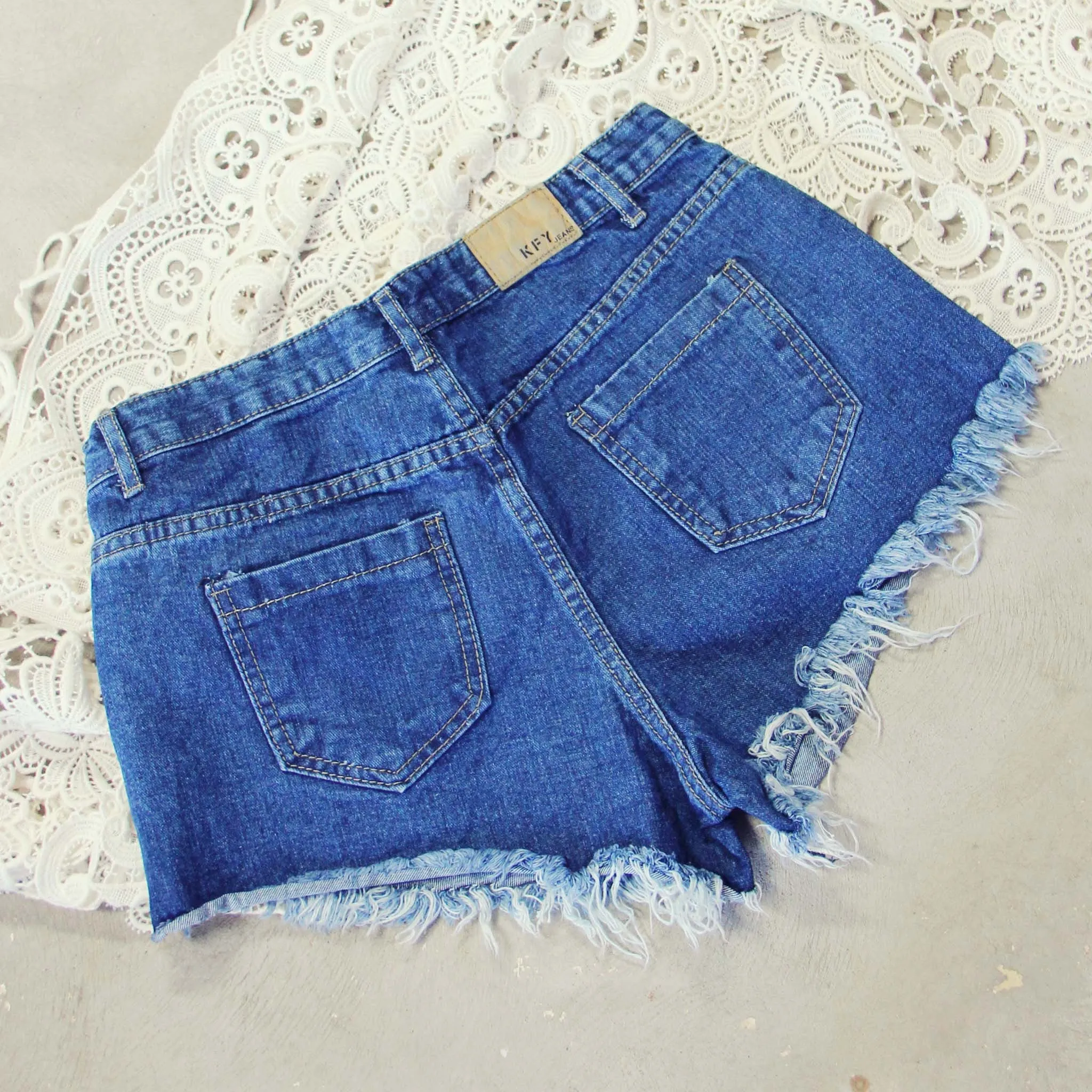 Spool High-Waisted Shorts