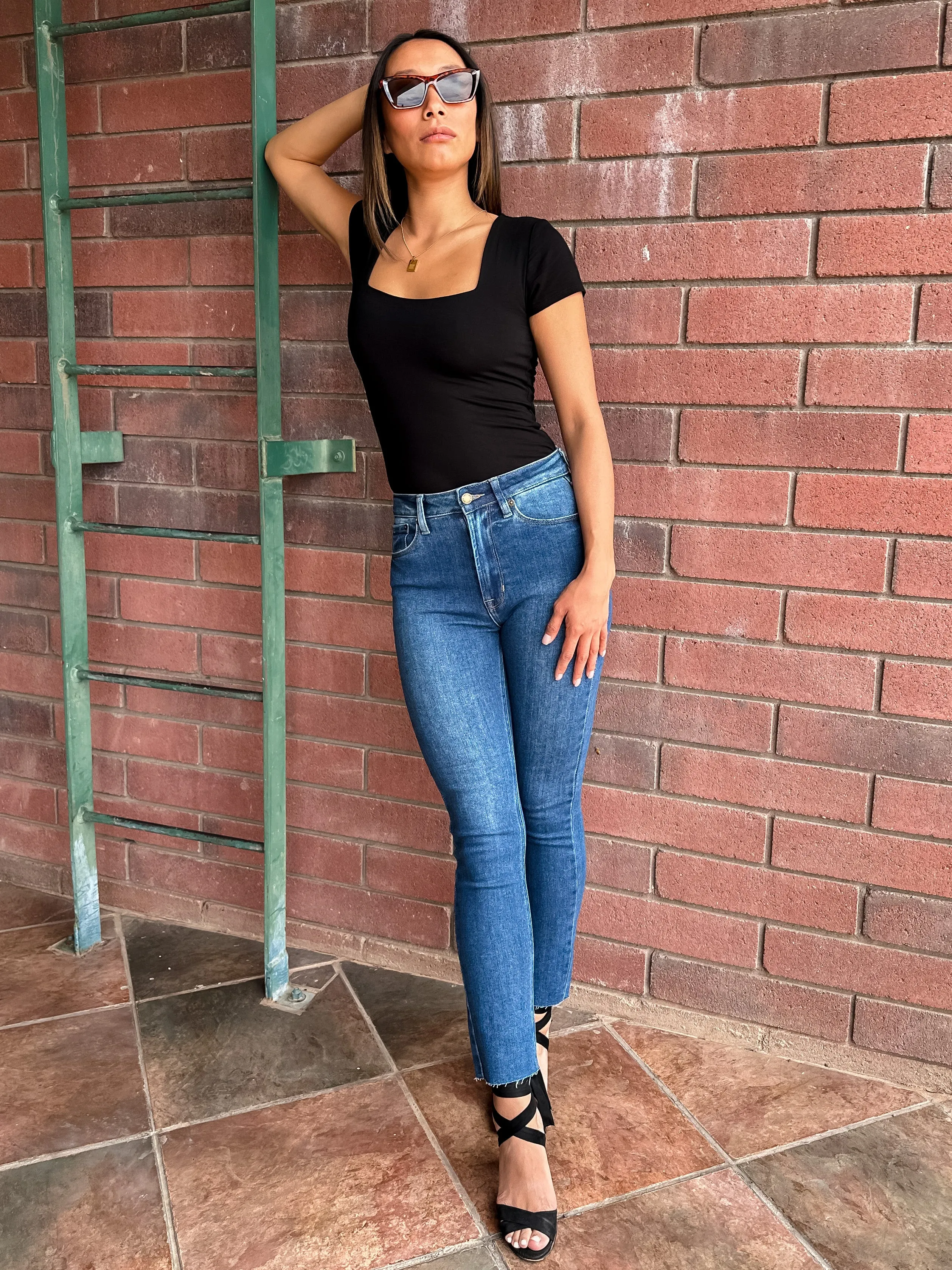 Straight Skinny Jeans With Scissor Cut Hem