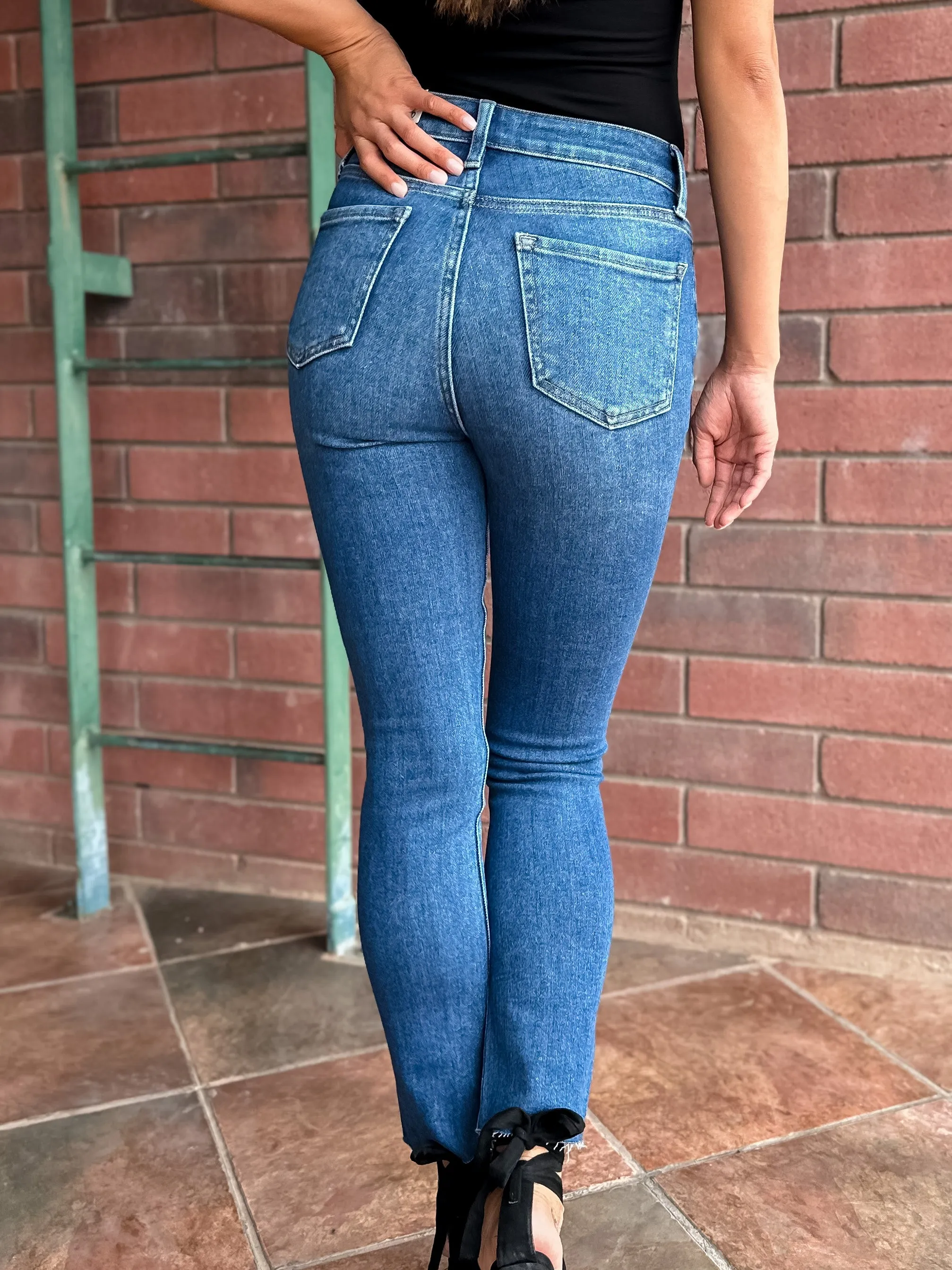 Straight Skinny Jeans With Scissor Cut Hem