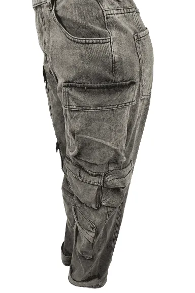 Unbranded women's black stonewashed cargo jeans size S